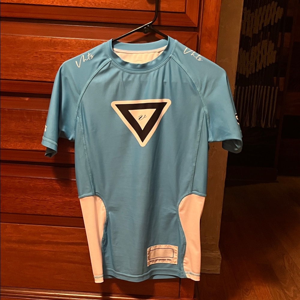 VHTS NoGi rashgaurd. Excellent condition